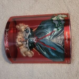 1995 Barbie doll Special edition Happy Holiday green & white dress